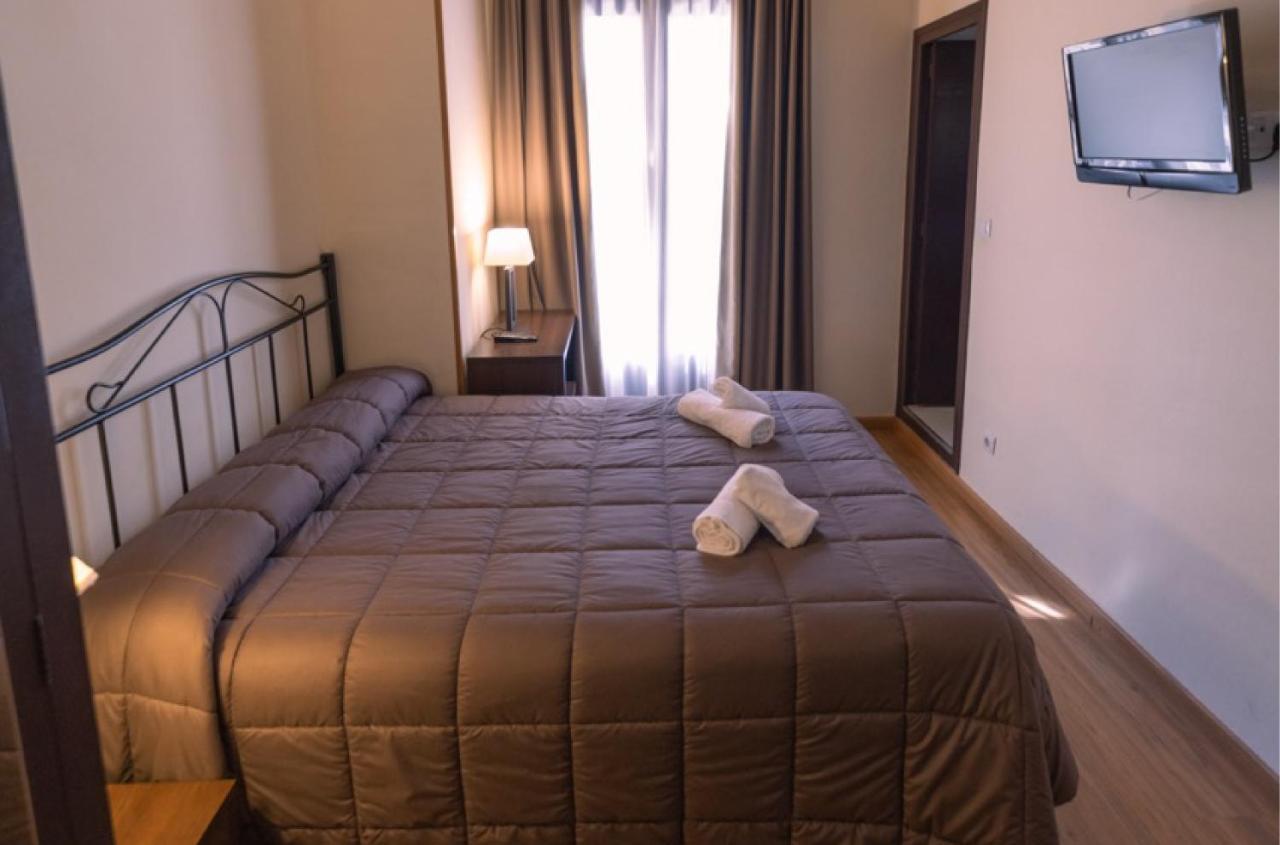Hotel Rural Y Apartamentos Villa Engracia L'Espluga de Francoli Luaran gambar
